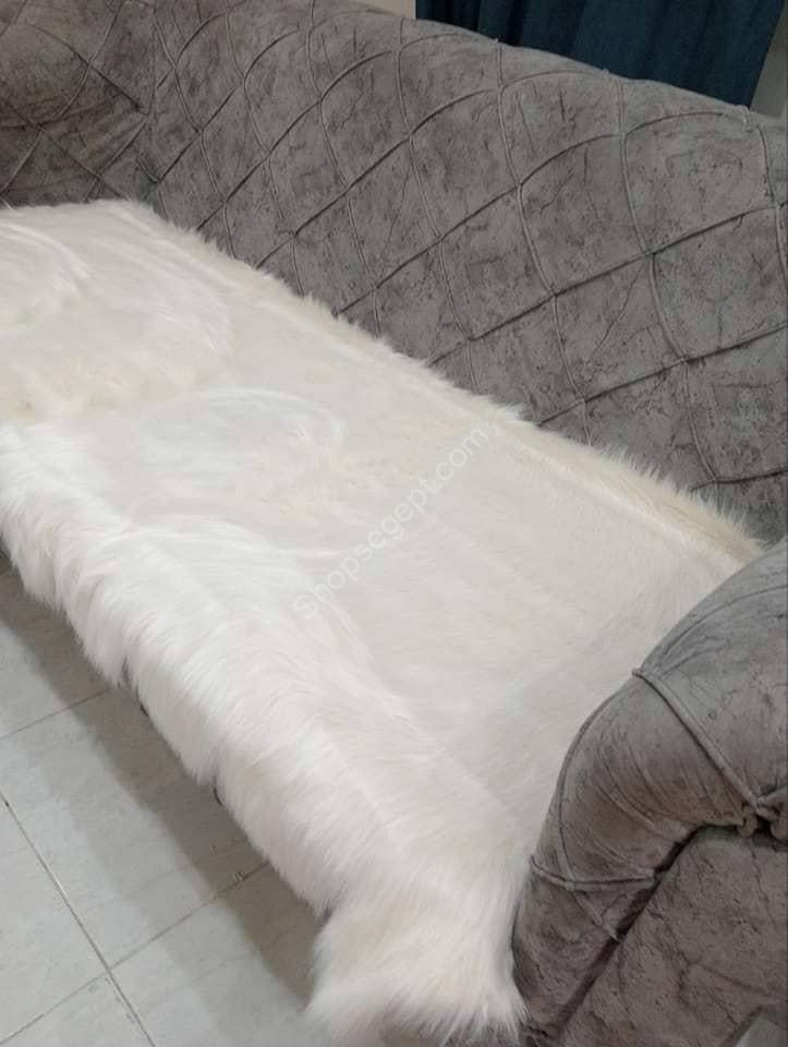 كفر انترية فرو مستورد من متاجر مصر Shops Egypt، 2 كنبة و2 كرسي، لون رصاصي، تصميم عصري مع برقع لامع كرستالي.