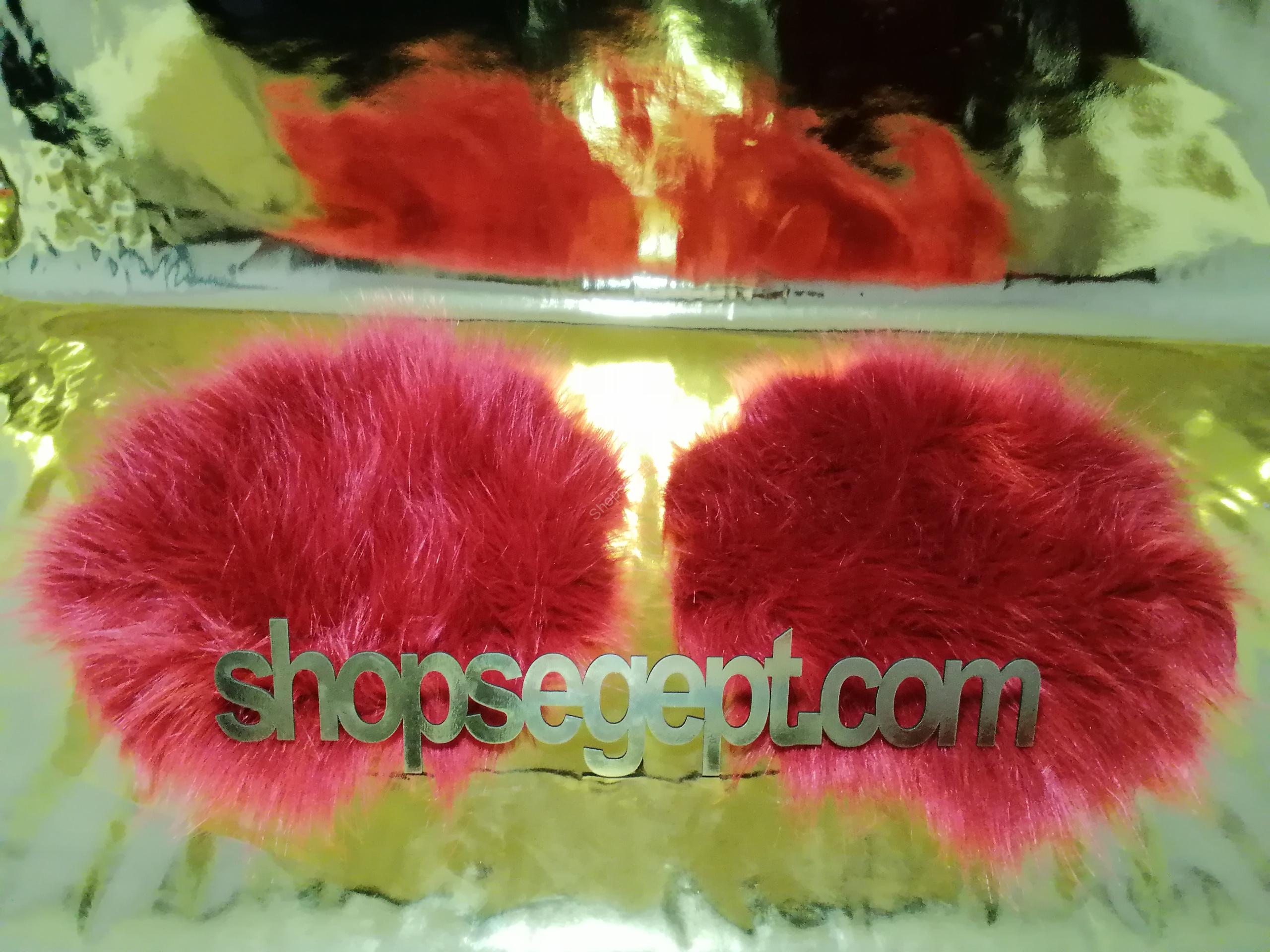 مفرش تسريحة فرو ثلاث قطع - لون أحمر - الصورة 2