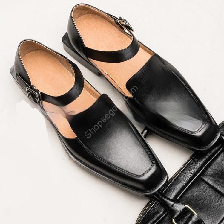 صنادل رجالية مجوفة قابلة للتنفس مقاس كبير برأس مربع