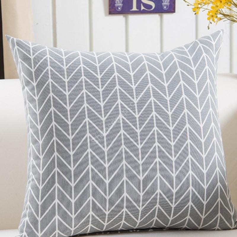 وسادة أريكة قطيفة هندسية باللونين الأسود والأصفر - الصورة 8