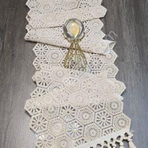 مفرش الباهو المفرغ 50*150سم