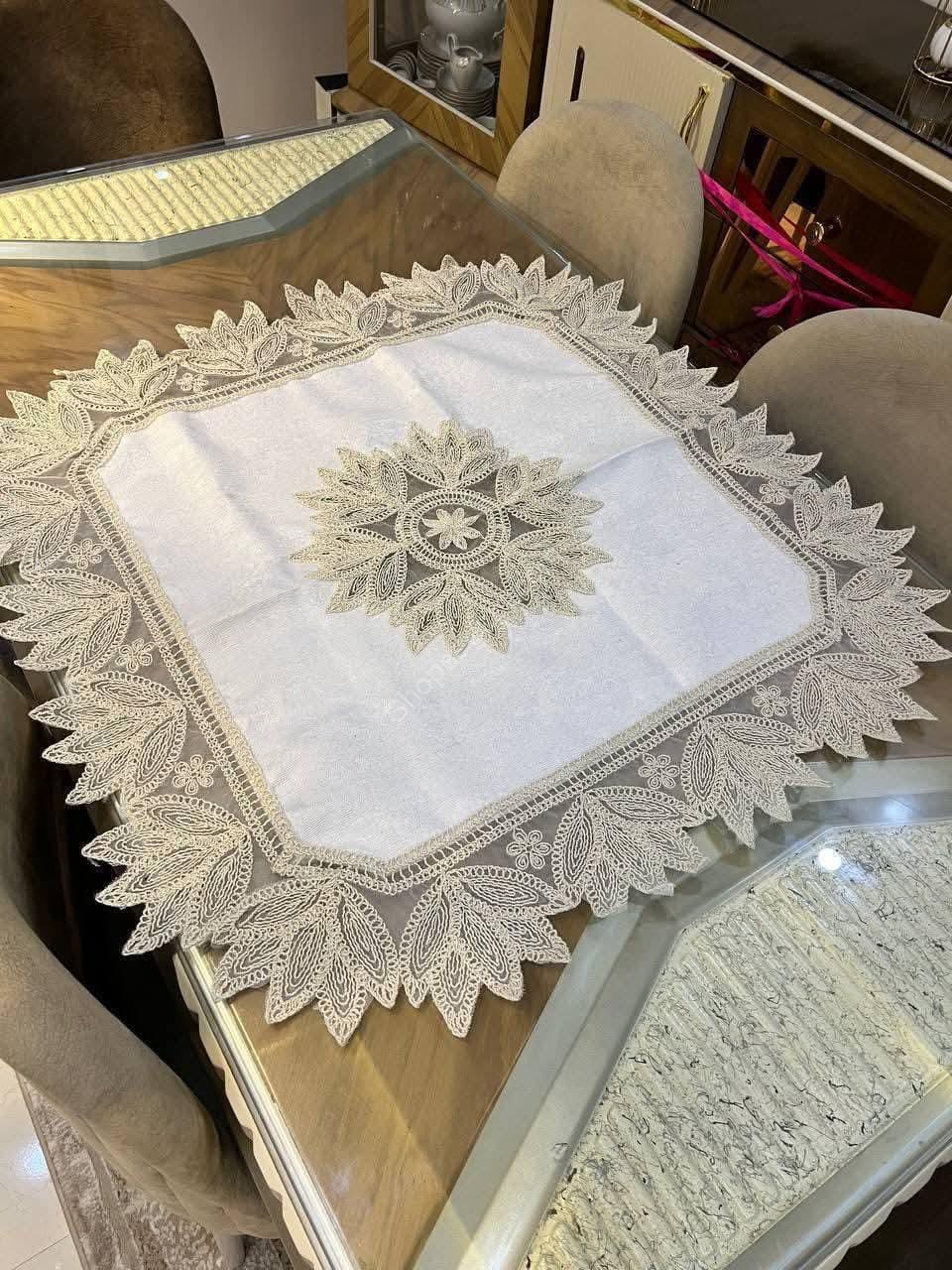 مفرش ملكي فاخر مربع 80 سم مصنوع من تول وقطيفة مخملية مع خيوط ذهبية، مثالي للبوفيه، السفرة وغرف النوم