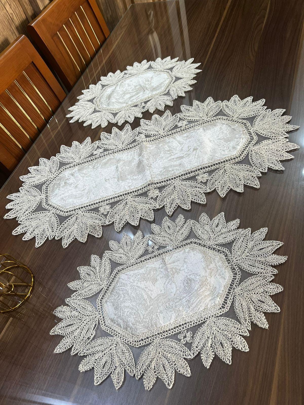 طقم مفارش 5قطع بتصميم تركي - الصورة 2