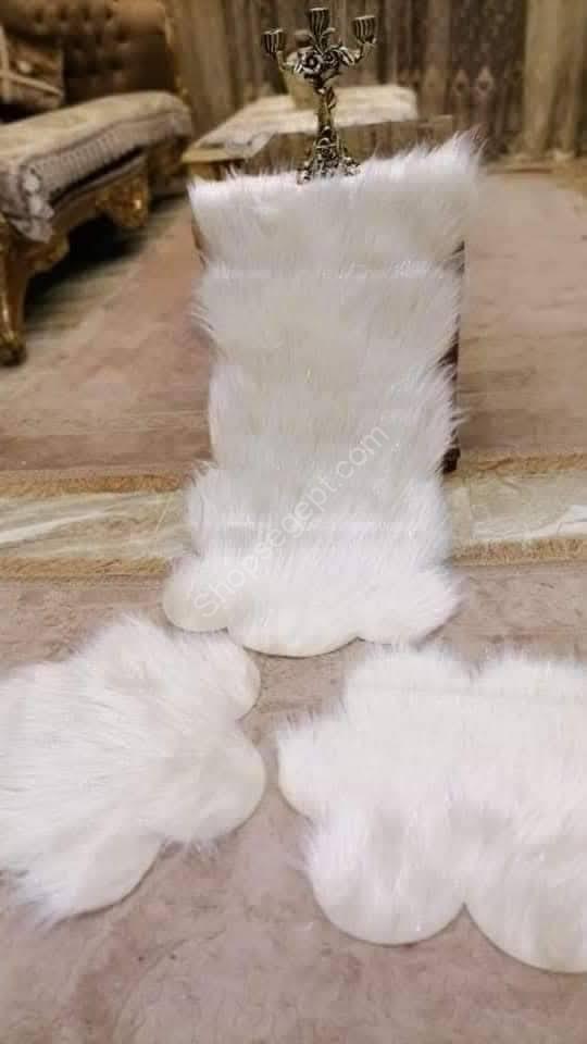 مفرش ثلاثى ابيض فرو