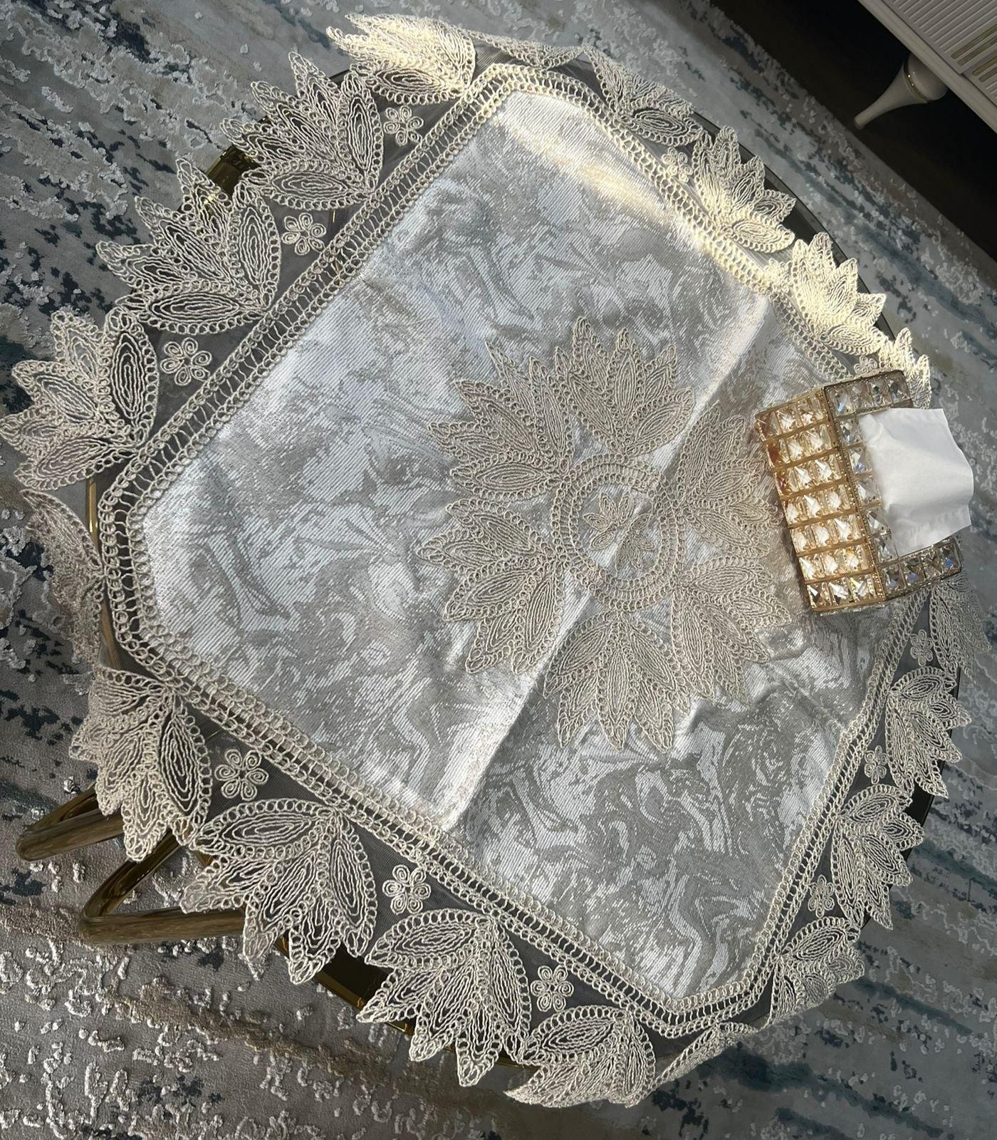 مفرش مربع زهرة اللوتس من متجر مفرش خدادية من متاجر مصر | Shops Egypt